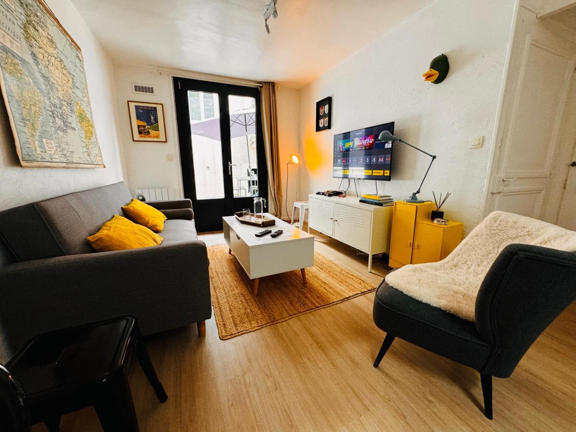 Apartmán Le Petit Re, Hypercentre, Garage Prive, Terrasse Niort Exteriér fotografie