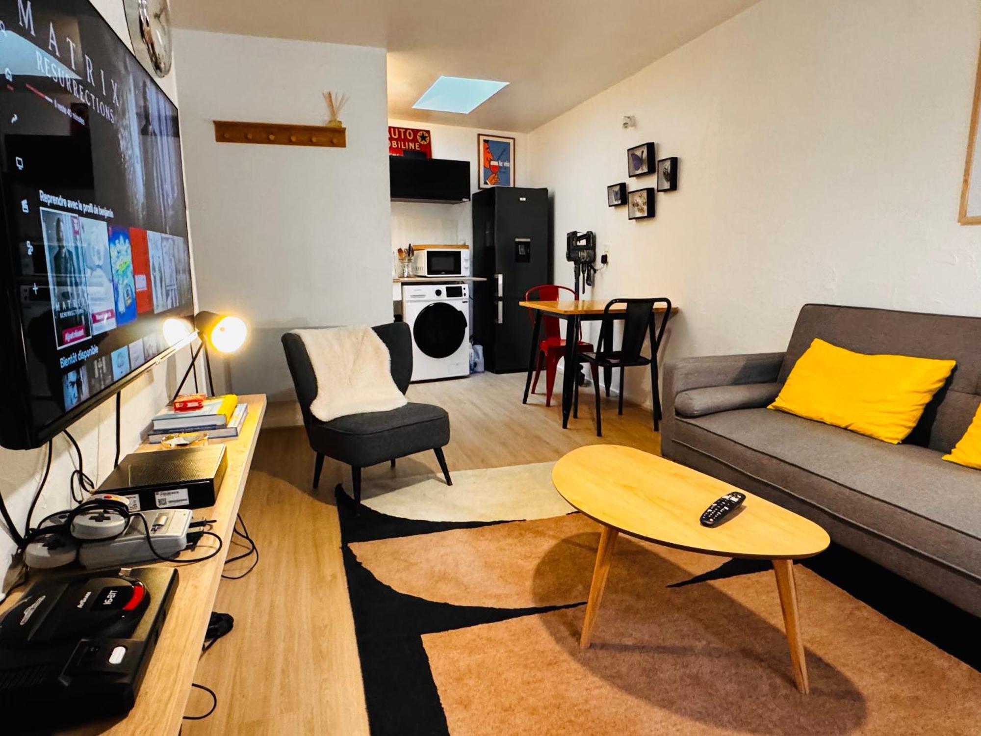 Apartmán Le Petit Re, Hypercentre, Garage Prive, Terrasse Niort Exteriér fotografie